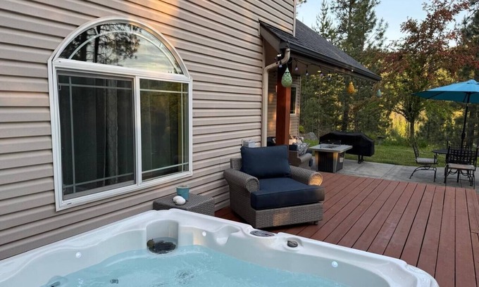 Pinehurst Casa | NEW! Pinehurst Lookout! Hot tub, pool table