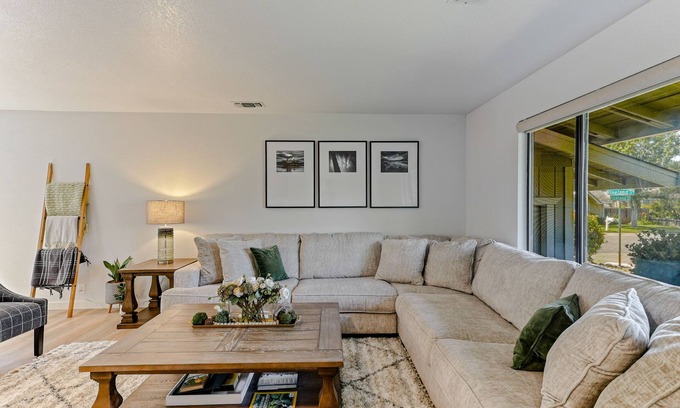 Redding Casa | ***Pineland Place***
