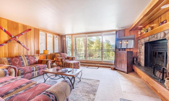 Keystone Casa | Pines by Summit County Mountain Retreats