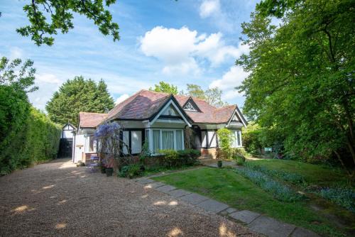 New Forest District Casa | Pinewood Cottage Self Catering Apartments and studio apartments