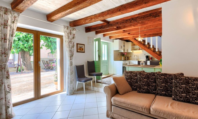 Kastelir Casa | Pinia I+II by Interhome