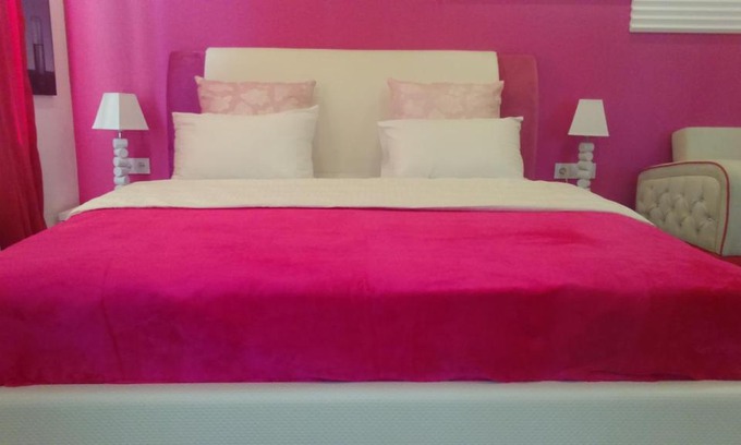 Tbilisi Apartamento | Pink Apartment near Airport