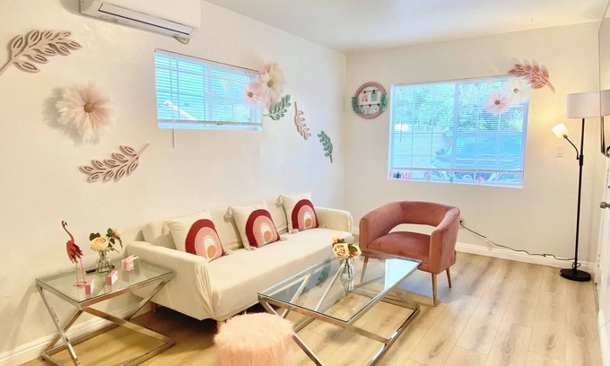 Rosemead Casa | Pink Charming 2BRs house near DTLA