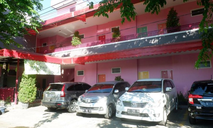 Probolinggo Casa | Pink House