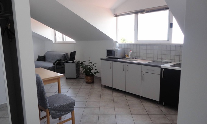Podstrana Casa | Pink Inn