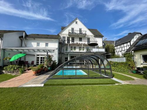 Hallenberg Apartamento | Pino24 Ferienwohnungen