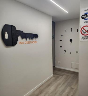 Universita Casa | Piol Guest House