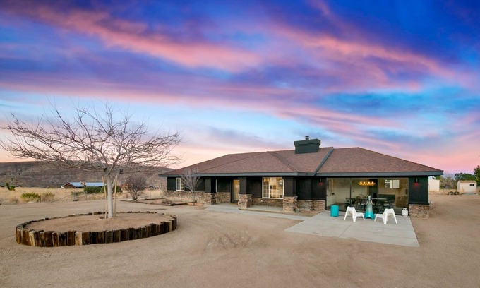 Pioneertown Casa | Pioneertown Lodge - Modern Comforts & Desert Views 3 Bedroom Home by Redawning