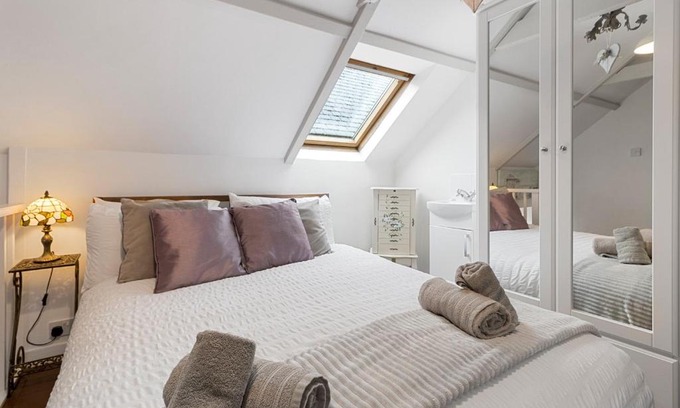 Exeter Casa | Pip's Cottage by Staytor Accommodation