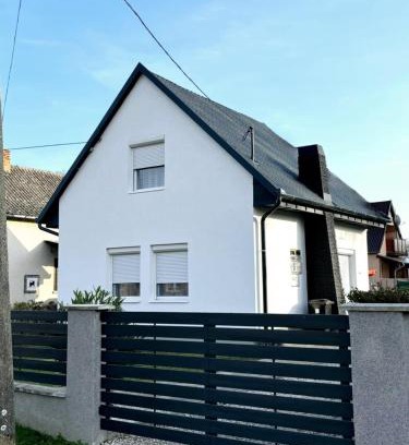 Harkany Apartamento | Pipacs vendégház
