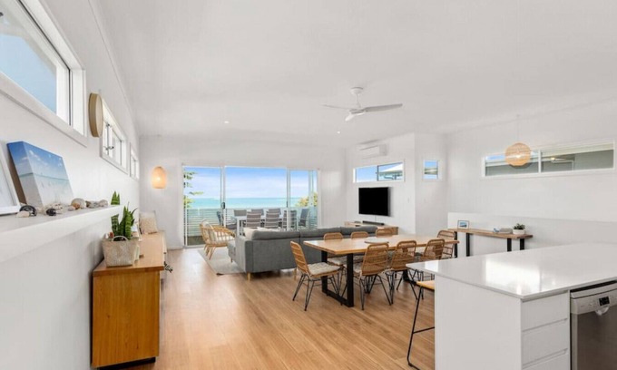 McCracken Casa | Pipe Dreams Ocean Views