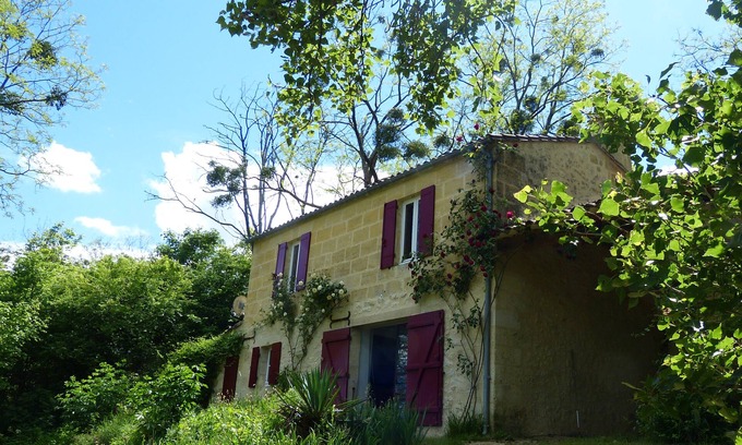 Saint-Philippe-dAiguille Casa | PIQUEROQUE: Un remanso de paz entre viñedos y bosques.
