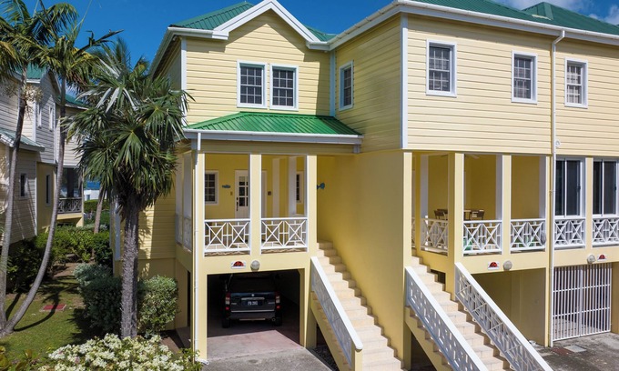 Westbury Casa | Pirate's Cove: A Stunning Beachfront Villa on Beautiful Pinney's Beach