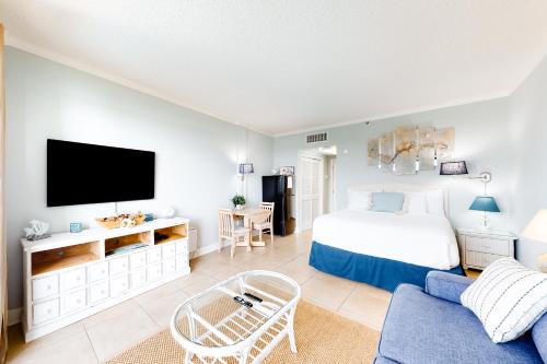 Fort Walton Beach Hotel | Pirates Bay A311