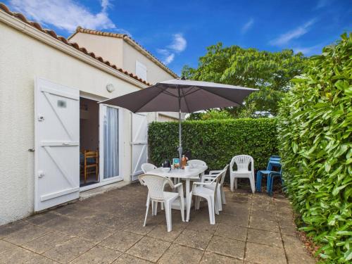 Saint-Vincent-sur-Jard Casa | Piscine commune, terrasse, maison pour 5