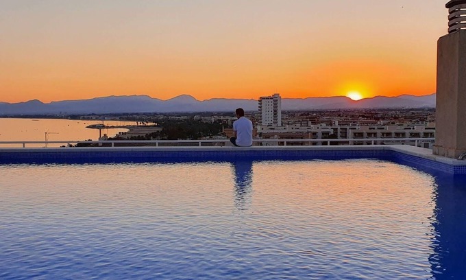 Centro de Salou Apartamento | PISO ALTO ESTANDING CON 2 PISCINAS VISTA AL MAR- WIFI