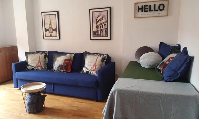 Blanco Apartamento | Piso con amplia terraza gratis parking en la calle cerca petfriendly