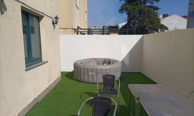 Vilagarcía de Arousa Condominio | Piso con terraza ,garaje y a 2 min de la playa