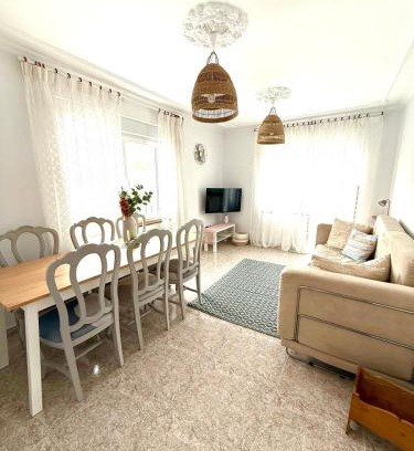 Serantes Apartamento | Piso con terraza y garaje a un Paso de la Playa de Tapia