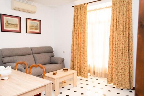La Puebla de Cazalla Casa | Piso turístico y Bungalow gran capacidad
