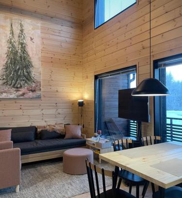 Akaslompolo Casa | Pitkäkuusen Helmi