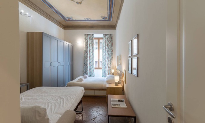 Oltrarno Apartamento | Pitti Suite-hosted by Sweetstay