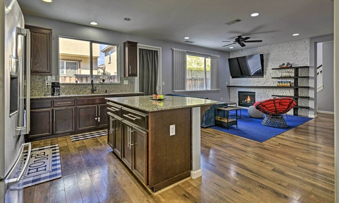Pittsburg Casa | Pittsburg Retreat w/ Patio < 2 Mi to Suisun Bay!