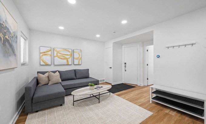 Millvale Apartamento | Pittsburgh/Millvale Modern & Cozy 1BD w/Parking