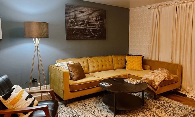 South Side Flats Casa | Pittsburgh Pennsylvania house