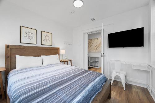 Shadyside Casa | Pittsburgh Shadyside 2A Bright and Stylish Private Bedroom with Shared Bathroom