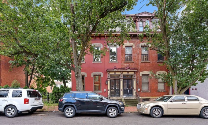 Manchester Casa | Pittsburgh Stay – Walk to Stadiums, Stage AE + Casino, Remote-Work Ready