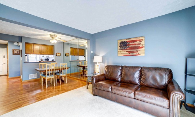 Brighton Heights Casa | Pittsburgh Townhome Near Downtown Attractions