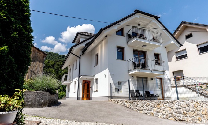 Senturska Gora Apartamento | PJagodic Apartments and Wellness