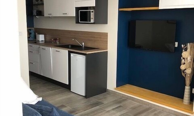 Joue-sur-Erdre Apartamento | PLACE 28-Estudio-Clásico-Baño con bañera-Vista a la Calle