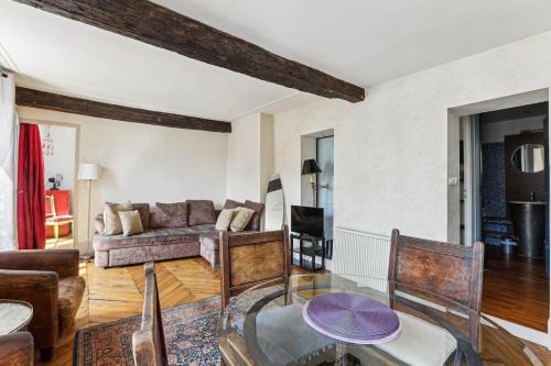 5th Arrondissement Apartamento | Place Contrescarpe 2 bedroom flat