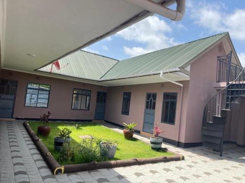 Arusha Apartamento | Place of Emi