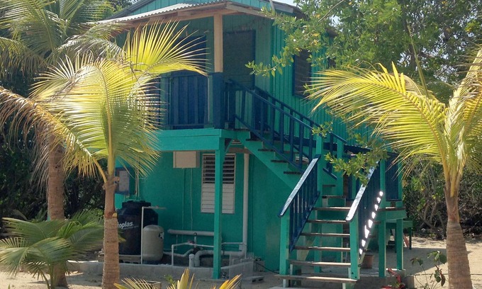Placentia Cabina | Placencia Village Frente al canal Casa - Alquiler a Largo Plazo