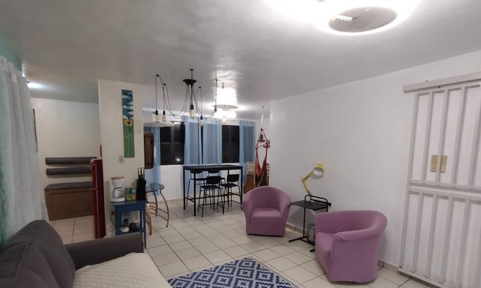 Hipodromo Apartamento | Apartamento remodelado a pasos de la Placita de Santurce, el mejor centro de la zona.