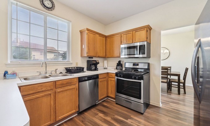 Fox Valley Casa | Plainfield Rental - Metcalf Ct