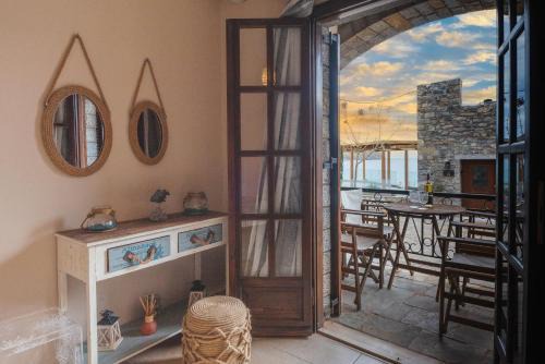 Plaka Apartamento | Plaka on the water Ground floor
