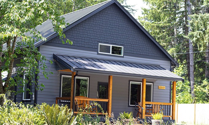 Ashford Casa | Summer Filling Fast! Sleeps 8 - Hot Tub - Fire Pit
