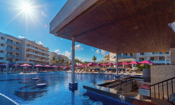 Costa Mujeres Hotel | Planet Hollywood Adult Scene Cancun, An Autograph Collection All Inclusive Resort - Adults Only
