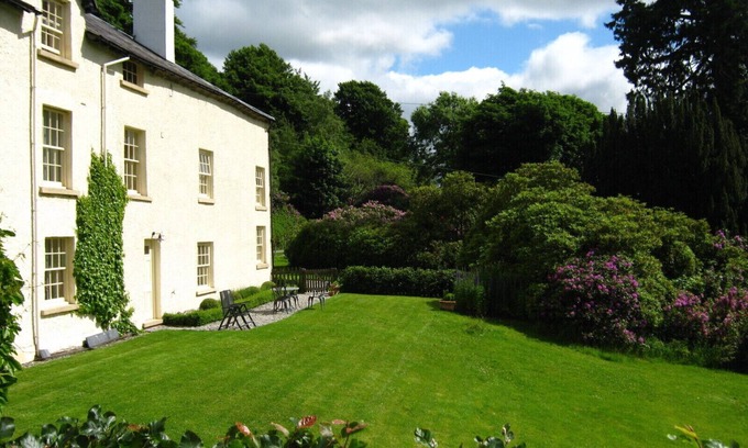 Graigfechan Cabaña | Plas yn Yale, Llandegla con impresionantes vistas a la montaña desde todas las ventanas