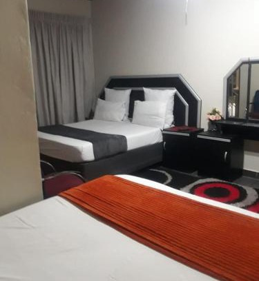 Rustenburg Casa | Platinum inn pty ltd
