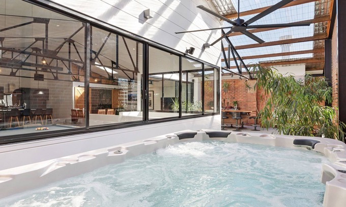 Newcastle West Apartamento | Platinum Precinct - The Penthouse