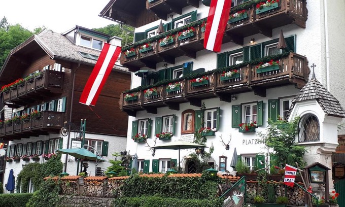 Sankt Wolfgang im Salzkammergut Cama Y Desayuno | Platzhirsch zur alten Wagnerei Gästehaus