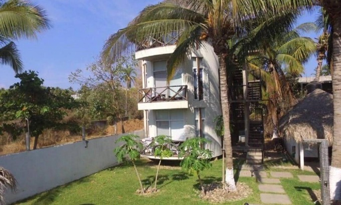 Tamarindos Apartamento | Playa Bruja Zicatela Apt. 1, 1er línea de playa, Cocina, Starlink, Alberca y más