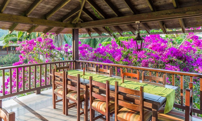 Bahia Solano Cabina | Playa de Oro Lodge