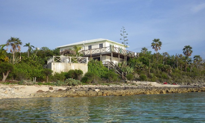 South Palmetto Point Casa | Playa de Papaya, Frente al hogar