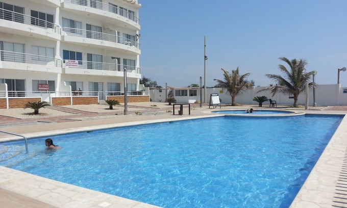El Arenal Villa | Playas Ecuador - ¡Disfruta en hermosa casa al pie del mar!